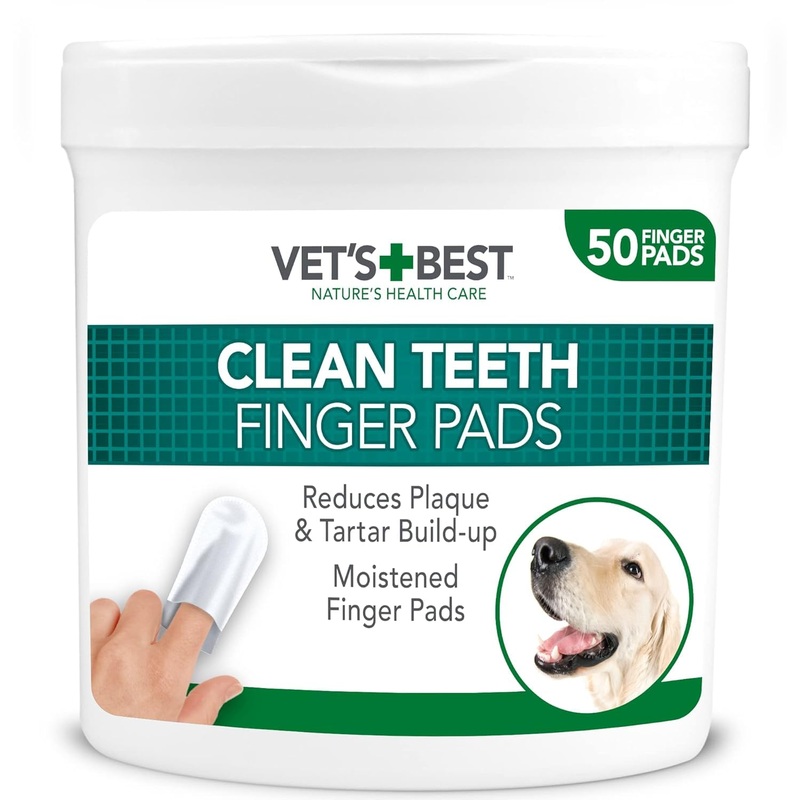 Vets Best Dental Care Finger Wipes | Reduces Plaque & Freshens Breath | Teeth Cleaning Finger Wipes for Dogs & Cats | 50 Disposable Wipes White