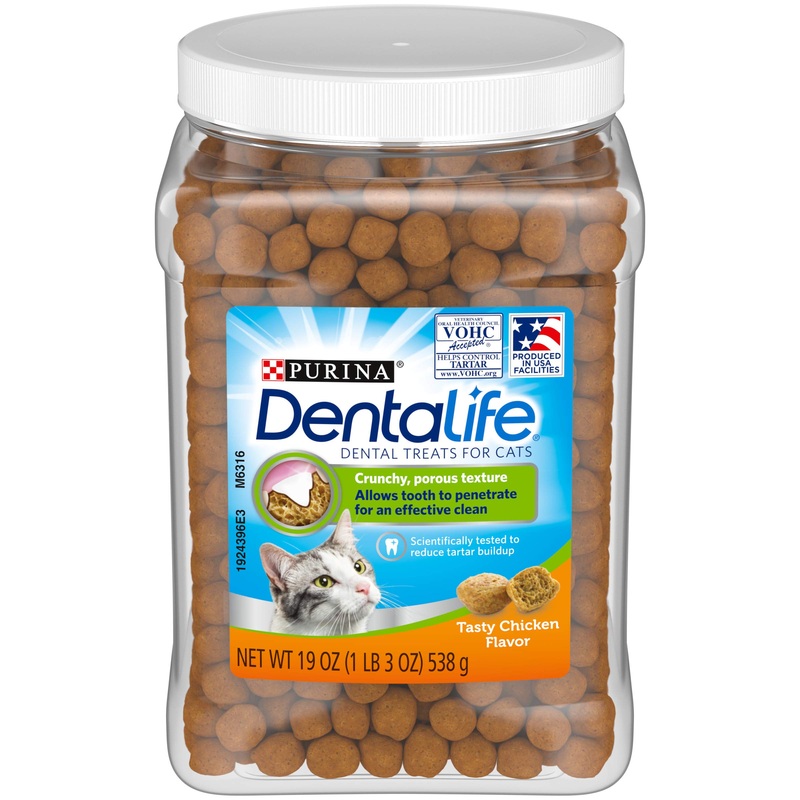 DentaLife Purina Made in USA Facilities Cat Dental Treats, Tasty Chicken Flavor – 19 oz. Canister 1.19 Pound (Pack of 1)