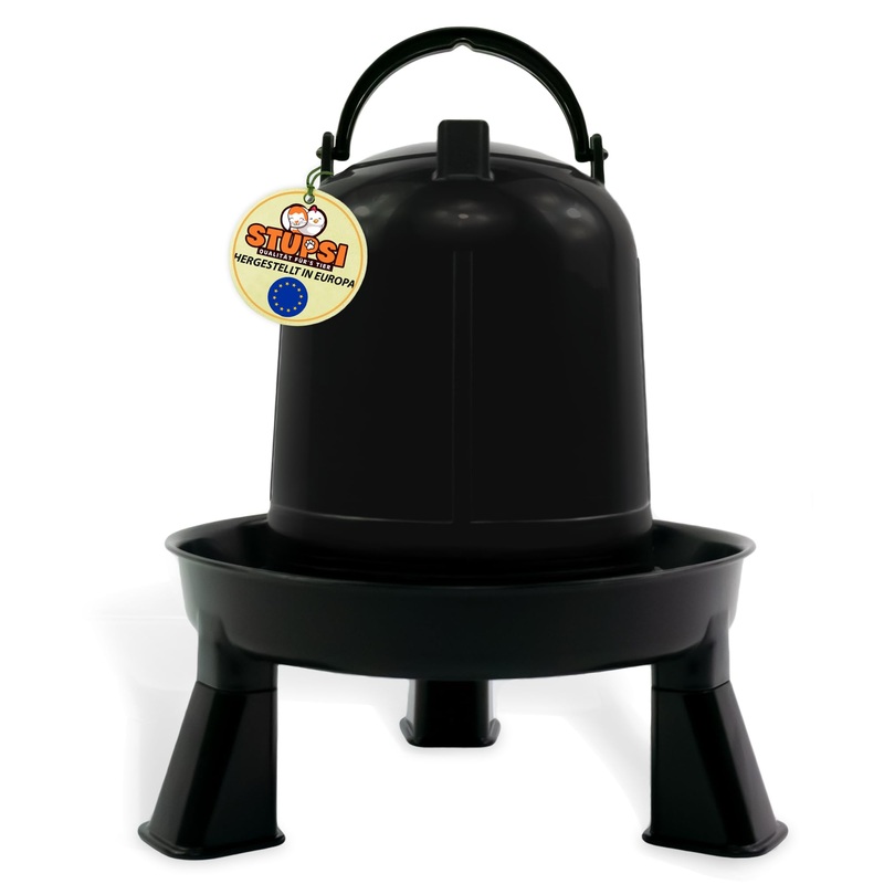 STUPSI chicken drinker 100% recycled 1.5 liters in black | Heated & frost-proof poultry drinkers | Waterer with feet or hanging for quails, chickens and any other poultry | Made in Europe 1.5L