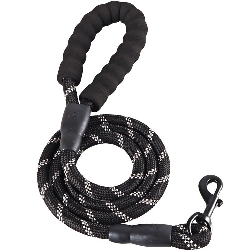 Dog leash 1.5M with comfortable padded handle and highly reflective threads for small, medium and large dogs nero 02