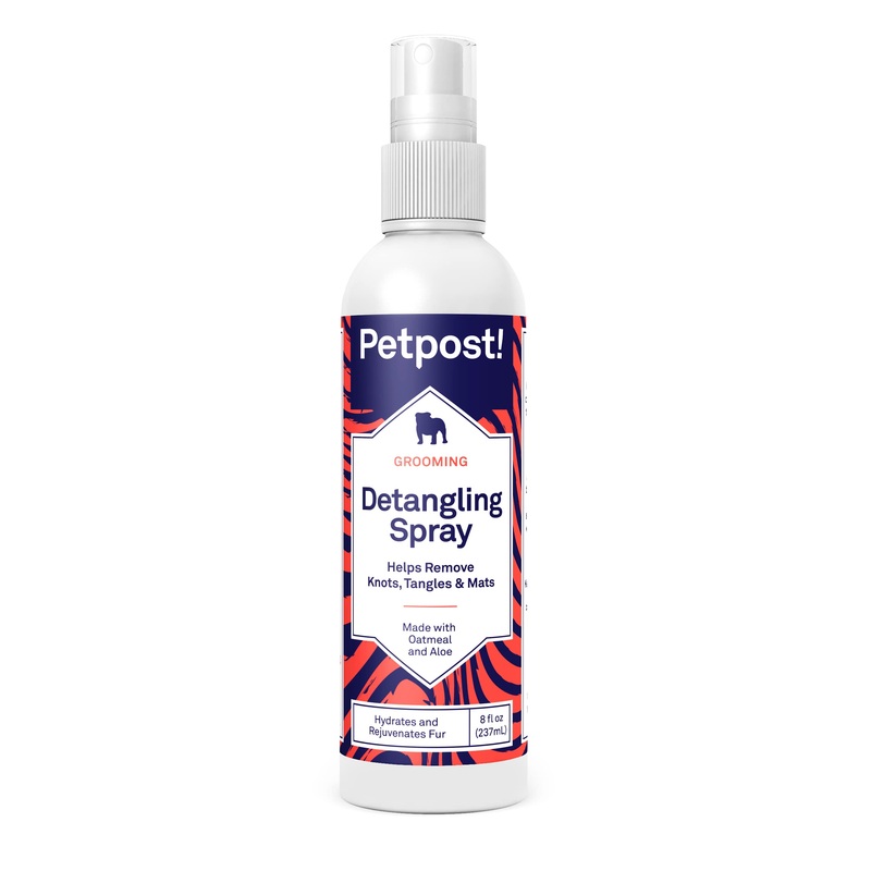 Petpost | Detangling Spray for Dogs with Knots, Mats & Tangles – Naturally Rejuvenating Dog Hair Detangler for Healthier, Shinier, Stronger Fur – Oatmeal, Aloe, and Vitamin E Formula 8 oz.